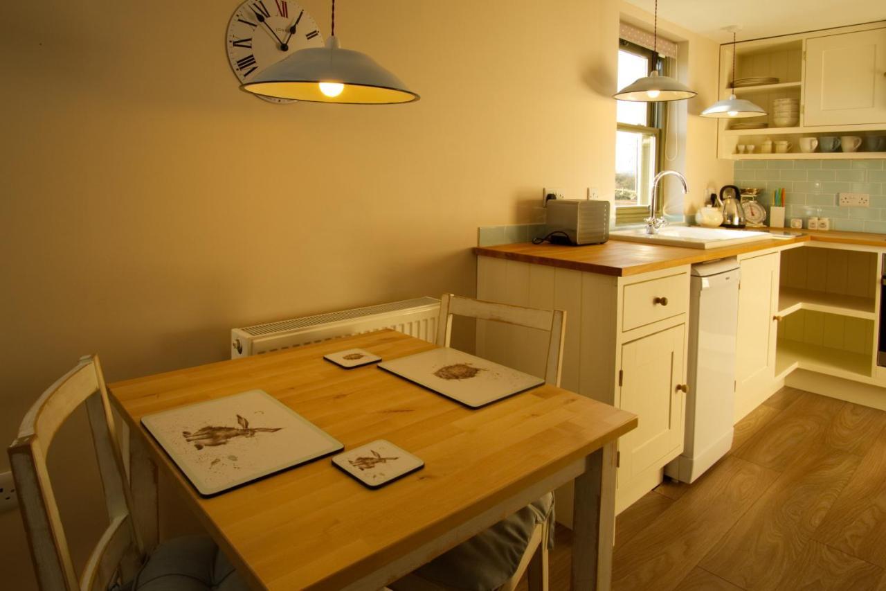 Faebuie Cottages Dalchreichart エクステリア 写真
